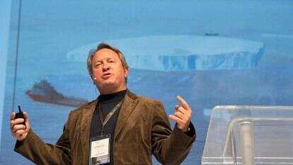 סלואון מציג את תוכניתו בקייפטאון. | איי אף פי