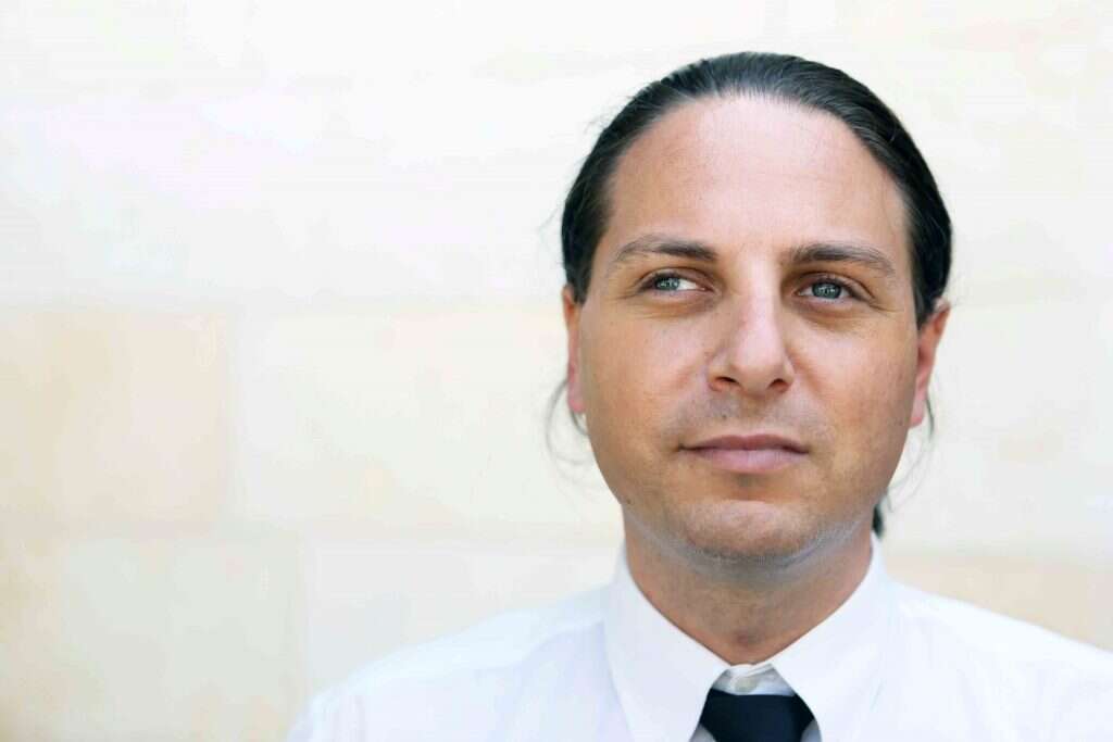 יהונתן קלינגר. | יהושע יוסף