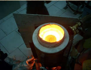 ארכיון הגרעין האיראני שישראל חשפה. | לע''מ