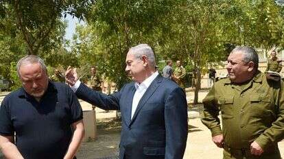 נתניהו, ליברמן ואיזנקוט בסיור בדרום, השבוע | חיים הורנשטיין