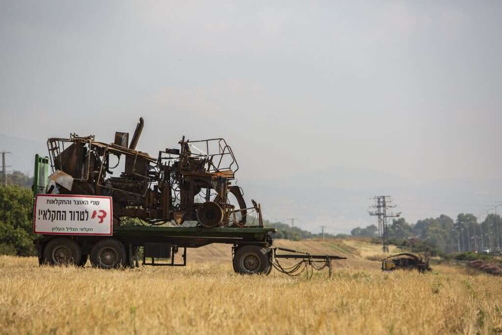 מחאה נגד טרור חקלאי בקיבוץ דן. | מאור קינסבורסקי מחאה נגד טרור חקלאי בקיבוץ דן. | מאור קינסבורסקי