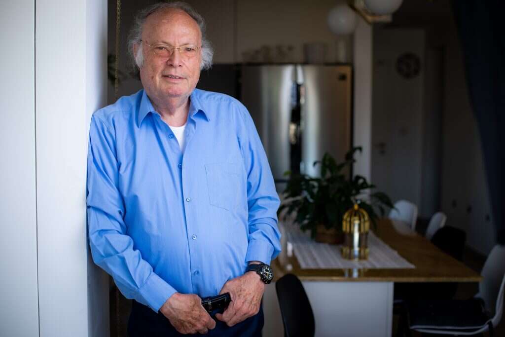 אריה שומר. | אריק סולטן