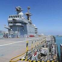 הספינה "דיקסמיד". | Ambassade de France Elodie Sauvage