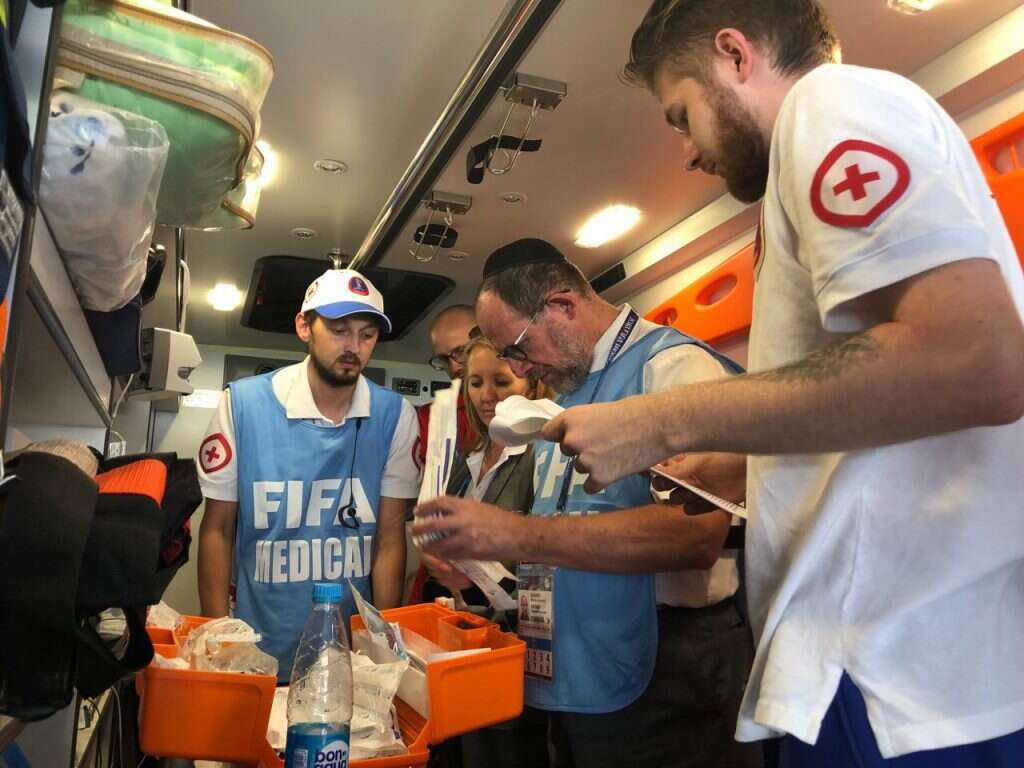 פרופ' קרמר בעבודה. | אלבום פרטי