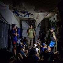 חדר בריחה תל סאקי. | גיל אליהו, ג'יני