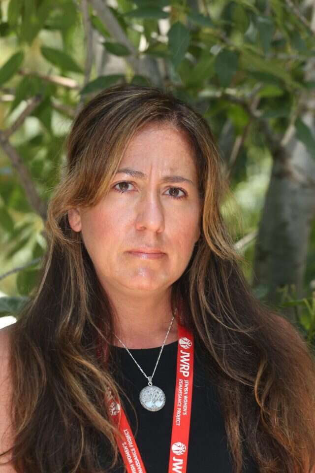 שרון קופר. | מרים צחי