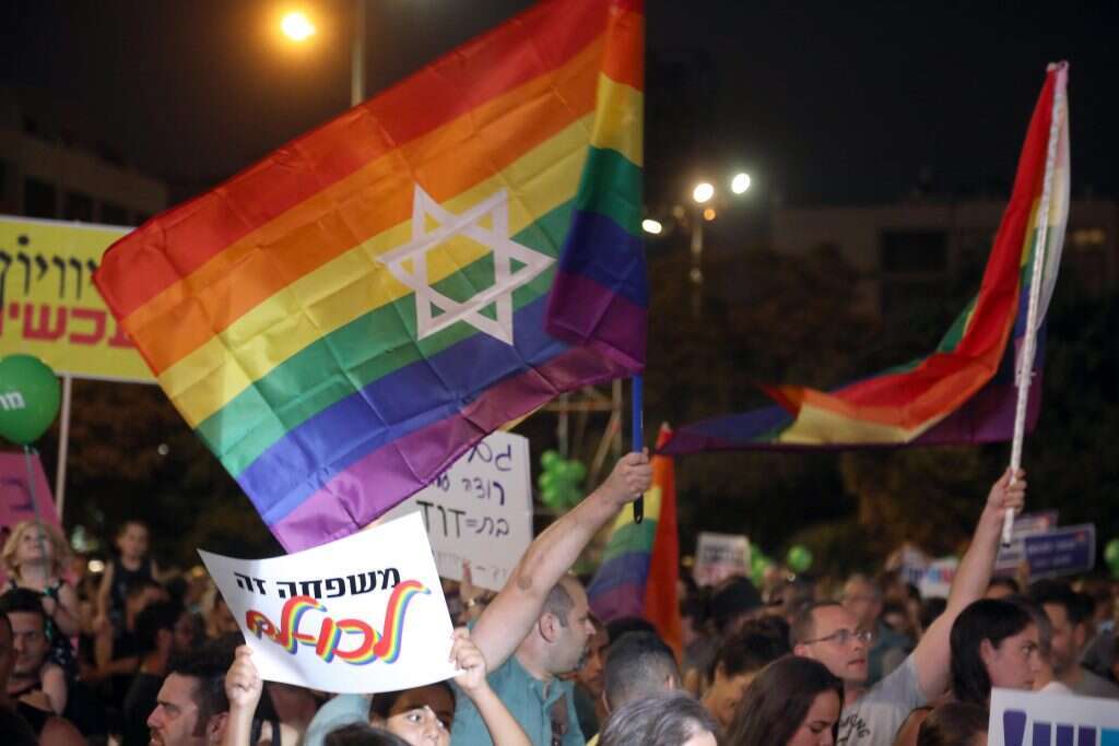 הפגנת להט"ב בכיכר רבין. | גדעון מרקוביץ