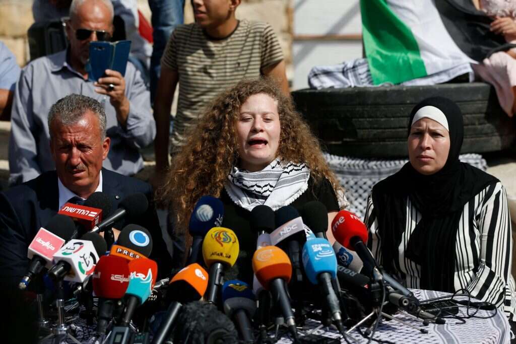 עאהד תמימי במסיבת עיתונאים לאחר שחרורה. | AFP