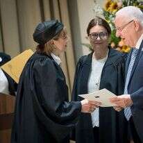 השופטת יעל וילנר עם נשיא המדינה ראובן ריבלין ונשיאת העליון חיות בטקס מינויה לבית המשפט העליון. | יונתן זינדל, פלאש90