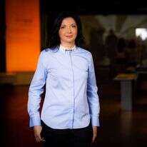 אירנה נבזלין. | אריק סולטן