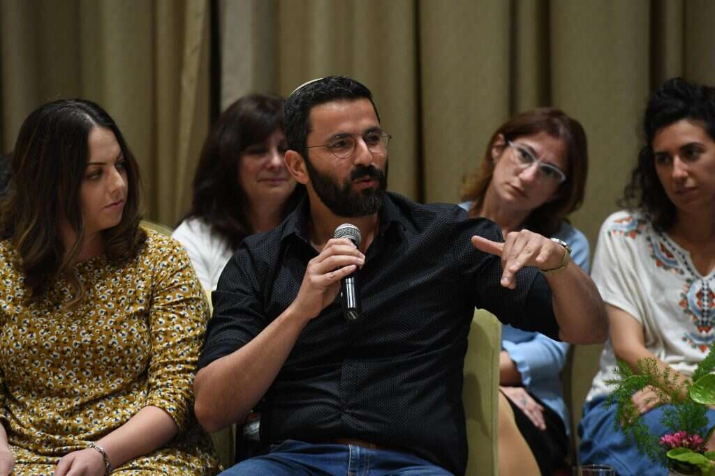 אלירן מלכה. | חיים צח, לע"מ