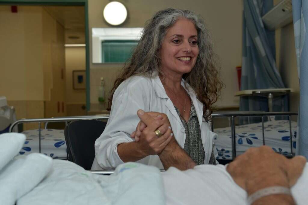 הילה אשחר. | גיל אליהו, ג'יני