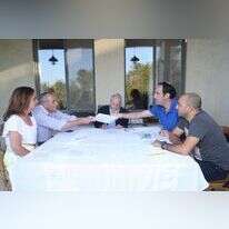 הרב בן־נון (במרכז) בטקס החתימה המיוחד, בשבוע שעבר. | מרים צחי