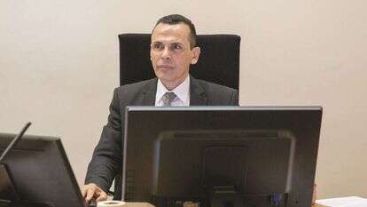 השופט פלאח. | מישל דוט קום