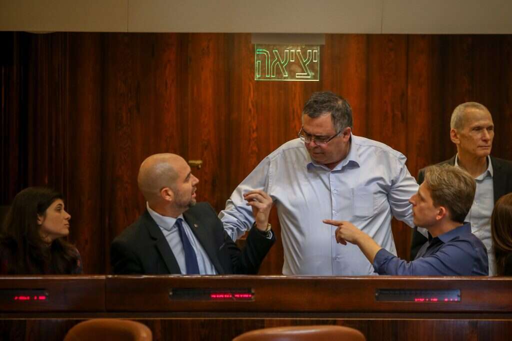 רועי פולקמן, דוד ביטן, אמיר אוחנה ושרן השכל.