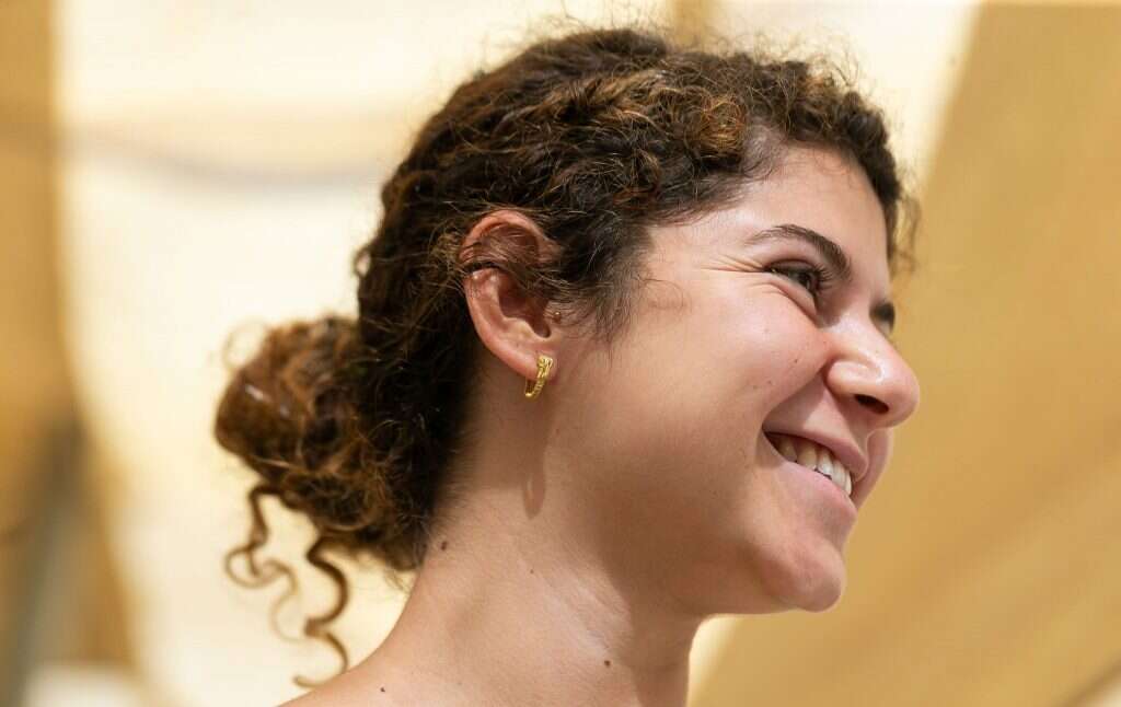 עגיל הזהב היה שייך לאישה או גבר מהמעמד הגבוה בירושלים בתקופה ההלניסטית. | אליהו ינאי, עיר דוד