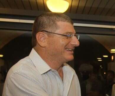 אליעזר שקדי. | מרים צחי