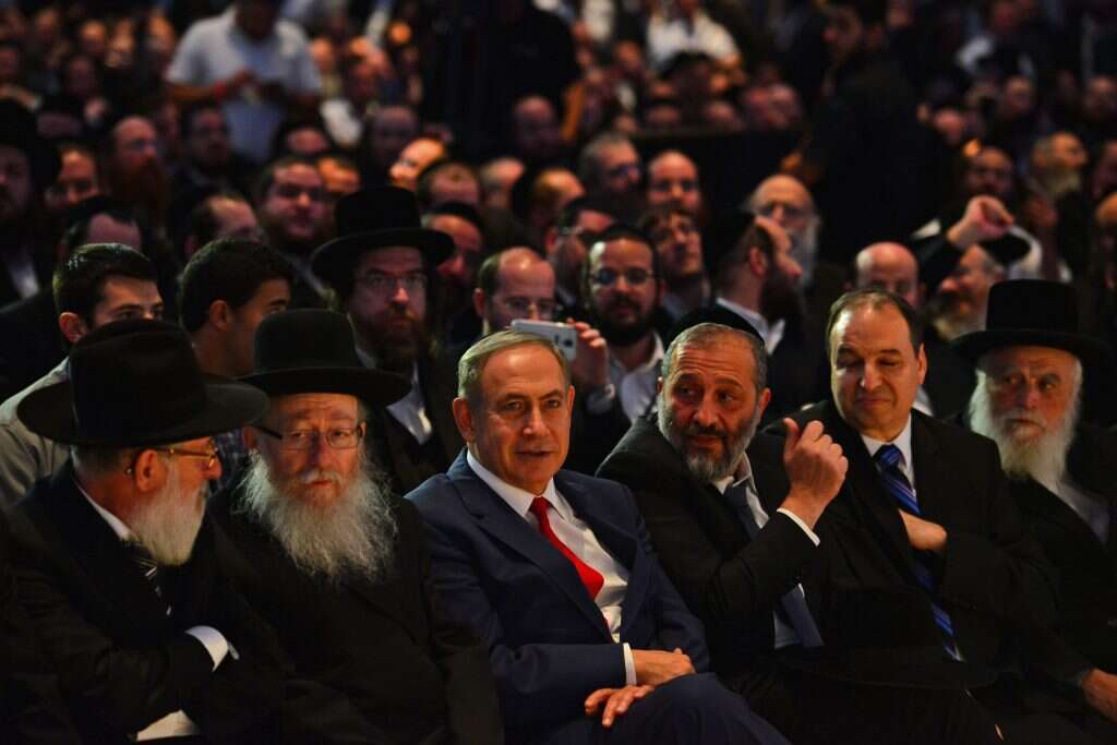 השר אריה דרעי, בנימין נתניהו וסגן השר יעקב ליצמן. | קובי גדעון, לע''מ השר אריה דרעי, בנימין נתניהו וסגן השר יעקב ליצמן. | קובי גדעון, לע''מ