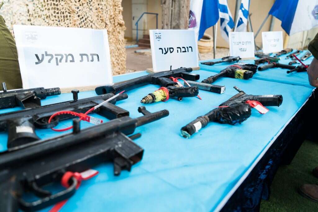 תפיסת נשק במגזר הערבי. | דובר צה''ל תפיסת נשק במגזר הערבי. | דובר צה''ל