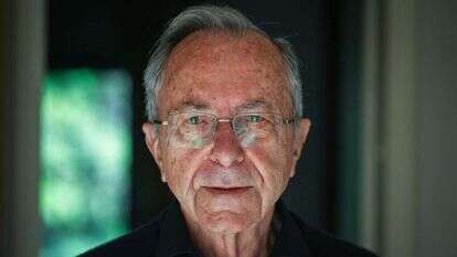 משה ארנס. | אבישג שאר ישוב