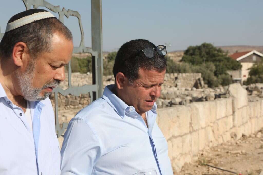 כבל ודמרי בסיור. | מרים צחי