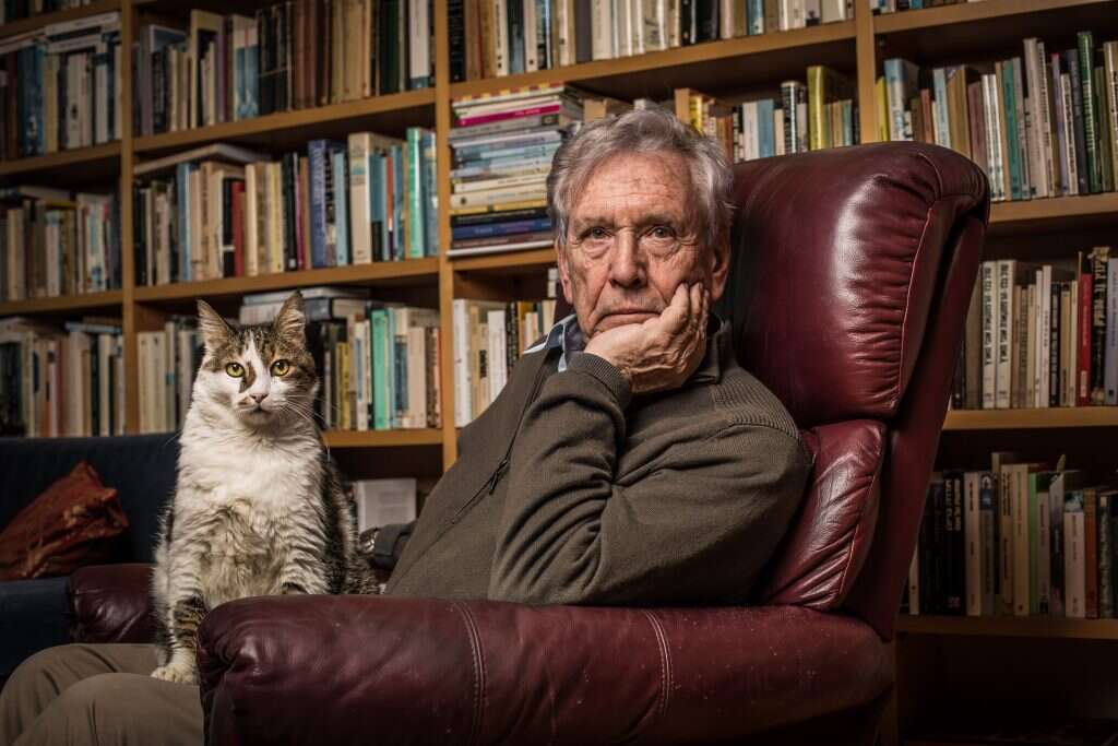 עמוס עוז | אריק סולטן