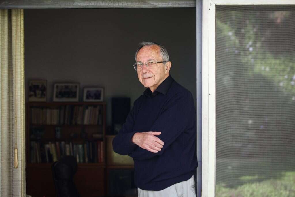 משה ארנס. | אבישג שאר-ישוב