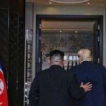 דונלד טראמפ וקים ג'ונג און בפסגה בסינגפור. | AFP