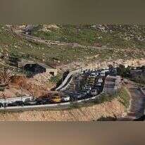 פקקים בכביש אדם-פסגת זאב. | מרים צחי