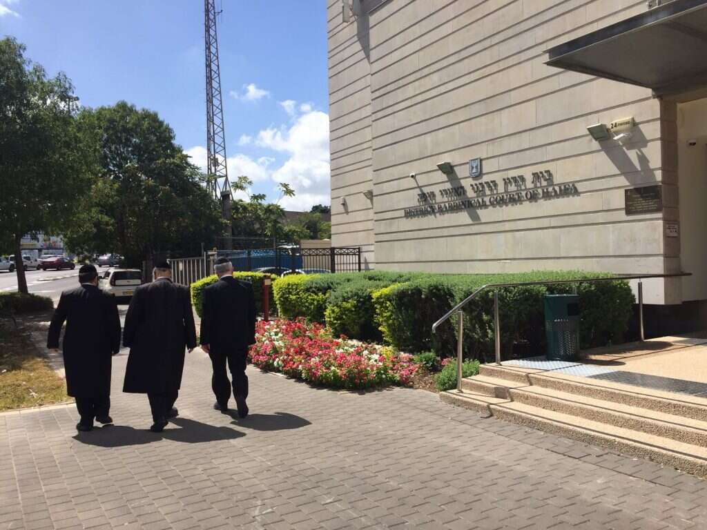 בית הדין הרבני בחיפה. | דוברות בתי הדין הרבניים