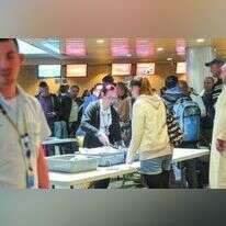 בידוק ביטחוני בנתב"ג. למצולמים אין קשר לכתבה. | יוסי זליגר