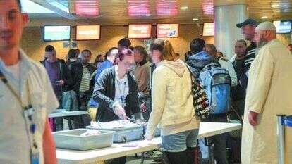 בידוק ביטחוני בנתב"ג. למצולמים אין קשר לכתבה. | יוסי זליגר