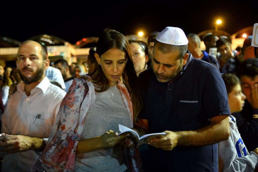 מסורתים. אילוסטרציה. | יוסי זליגר מסורתים. אילוסטרציה. | יוסי זליגר