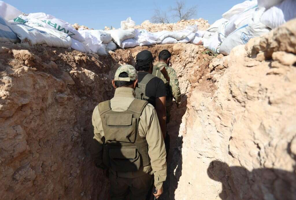 מורדים החברים ב"חזית השחרור הלאומית" מתכוננים למתקפת כוחות הממשל. | AFP