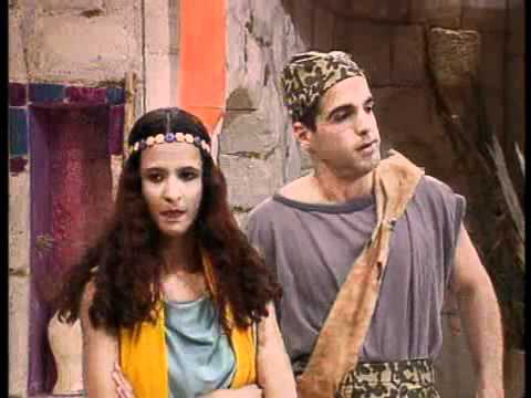 קמחי ב"חצי המנשה". | מסך מתוך הסדרה קמחי ב"חצי המנשה". | מסך מתוך הסדרה