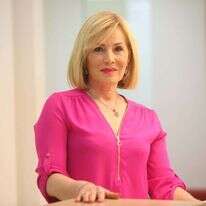 איריס שטרק. | חן גלילי