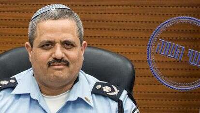 רוני אלשיך. | אבישג שאר-ישוב