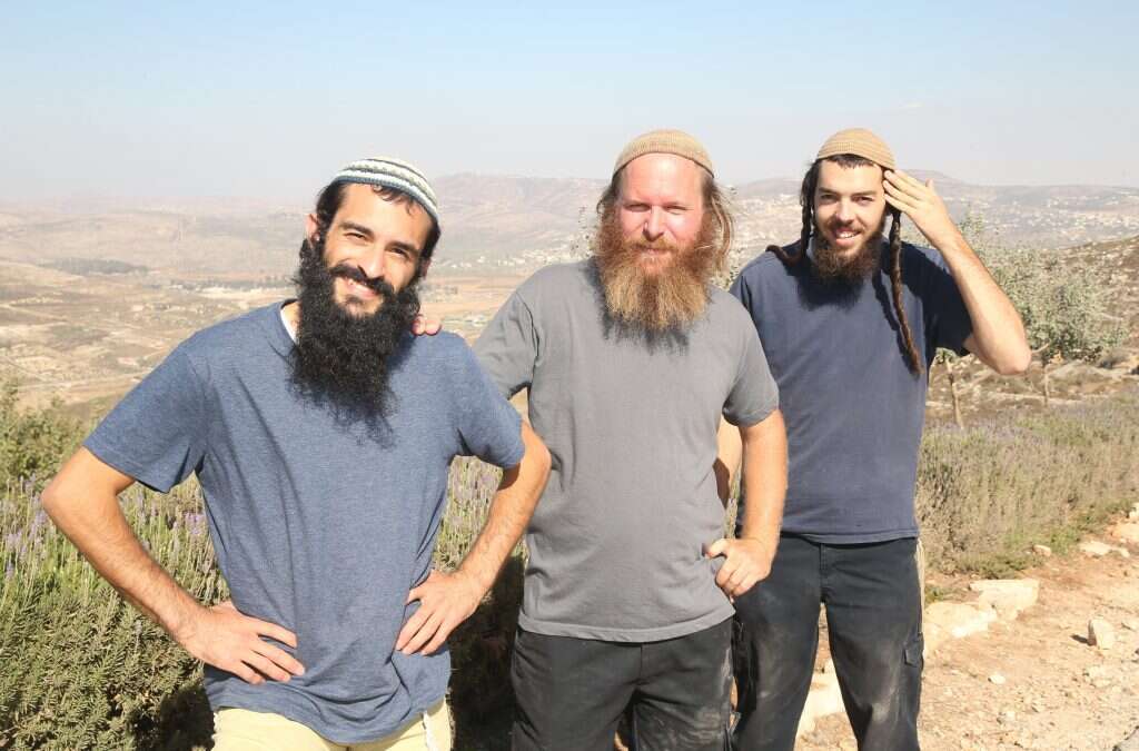 חבורת צבר, אברהם שפירא, בעז אלברט ומתניה גבריאלי. | מרים צחי