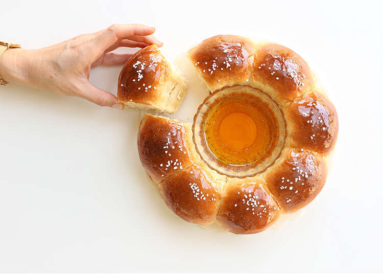 חלת דבש מתוקה. | אפרת ליכטנשטט חלת דבש מתוקה. | אפרת ליכטנשטט