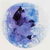 ללא כותרת, קרן ענבי, דיו על מיילר, פרספסקס, 2018. פרט מתוך המיצב "כתוב במים". | סטאן נארטן