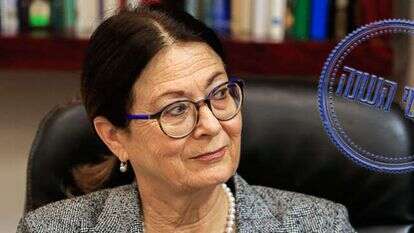 אסתר חיות. | אורן בן חקון