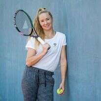 יוליה גלושקו. | אבישג שאר-ישוב