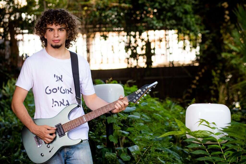 דניאל עמית. | אריק סולטן