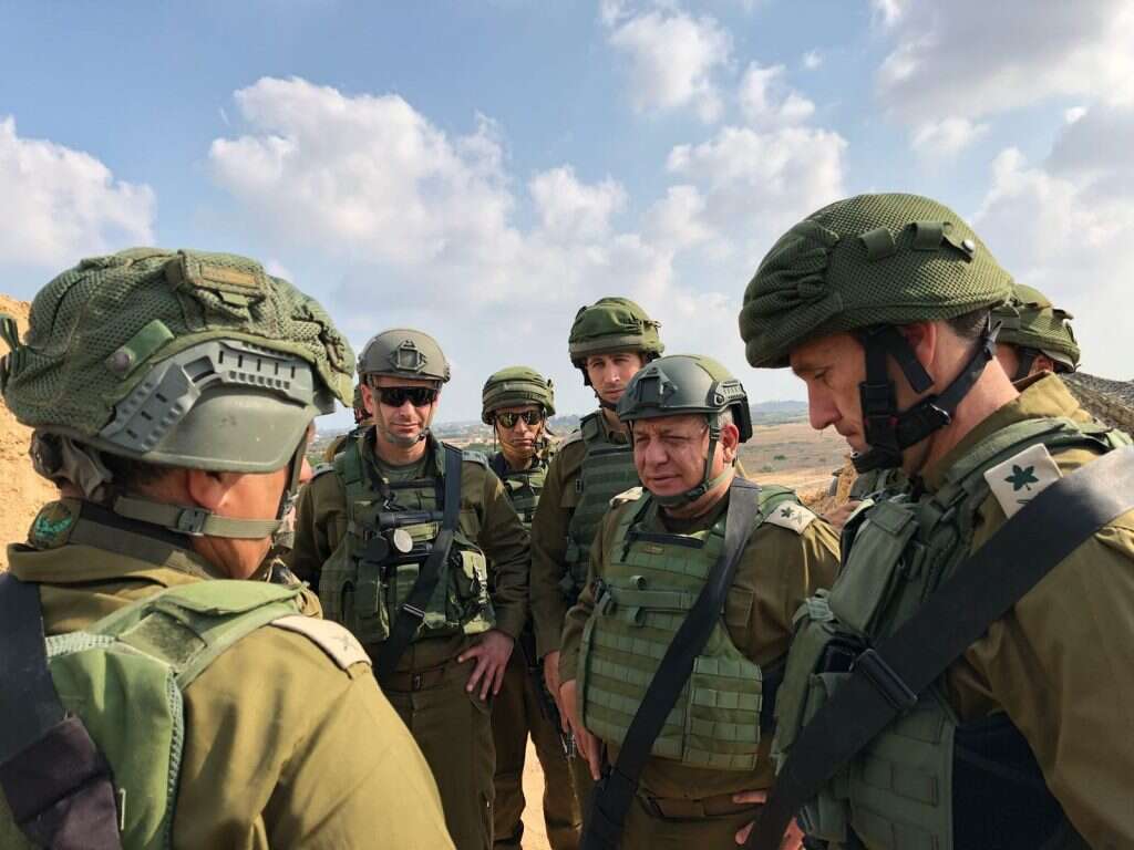 הרמטכ''ל גדי איזנקוט. | דובר צה''ל הרמטכ''ל גדי איזנקוט. | דובר צה''ל