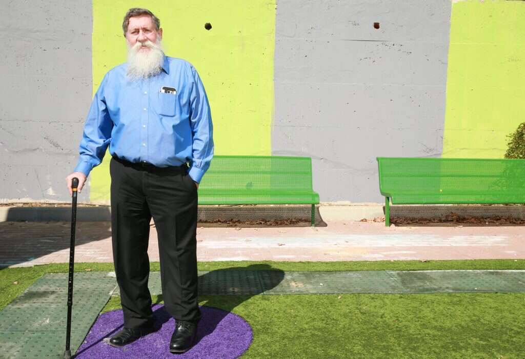 כצל'ה. | מרים צחי