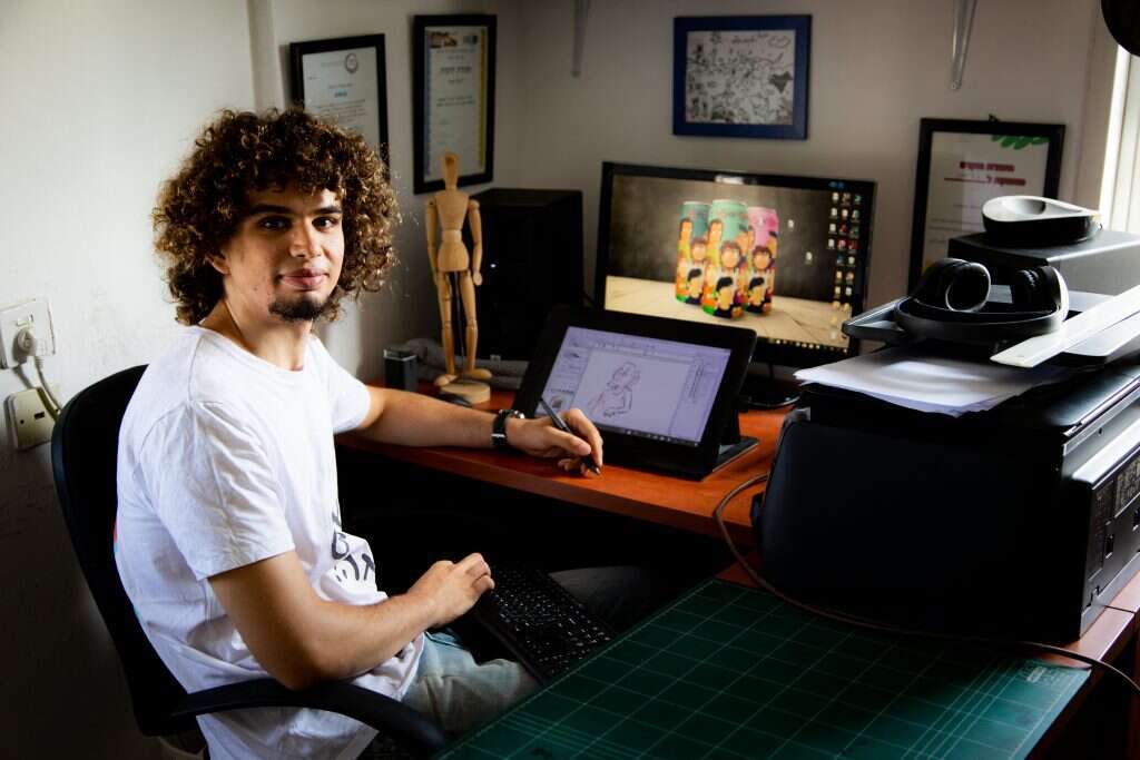 דניאל עמית. | אריק סולטן