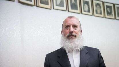 דייטש. | יונתן זינדל, פלאש 90