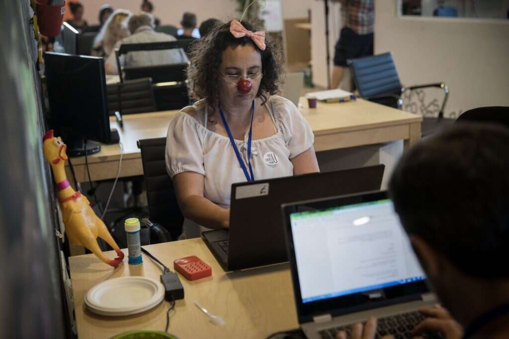 הדס פרוש, פלאש 90