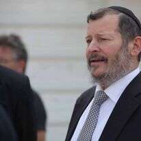 אורי לופוליאנסקי. | יוסי אלוני