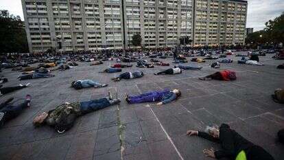 מיצג לשחזור ההשתלטות על האוניברסיטה הלאומית של מקסיקו סיטי. | AFP